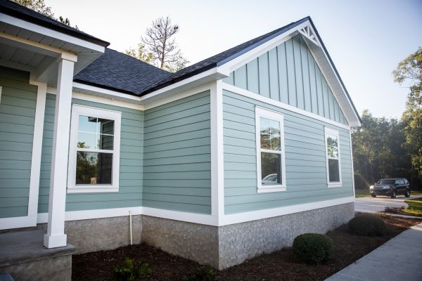 Cost of Damaged Siding Repair in Arlington Heights