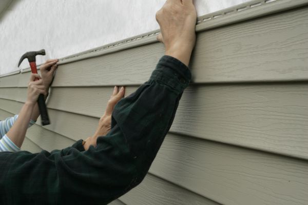 Cost of Insulated Siding Installation in Arlington Heights