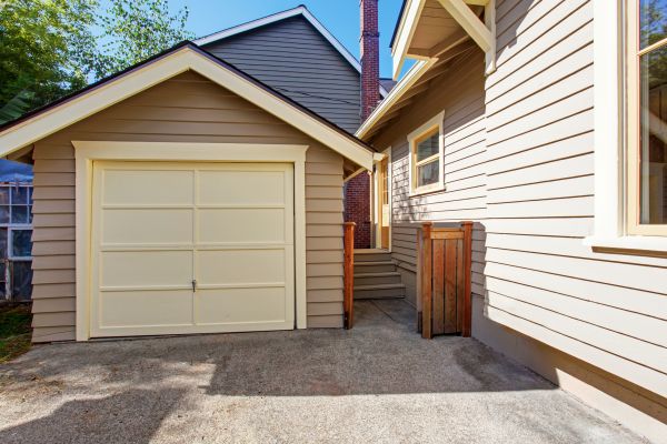 Cost of Garage Siding Replacement in Arlington Heights